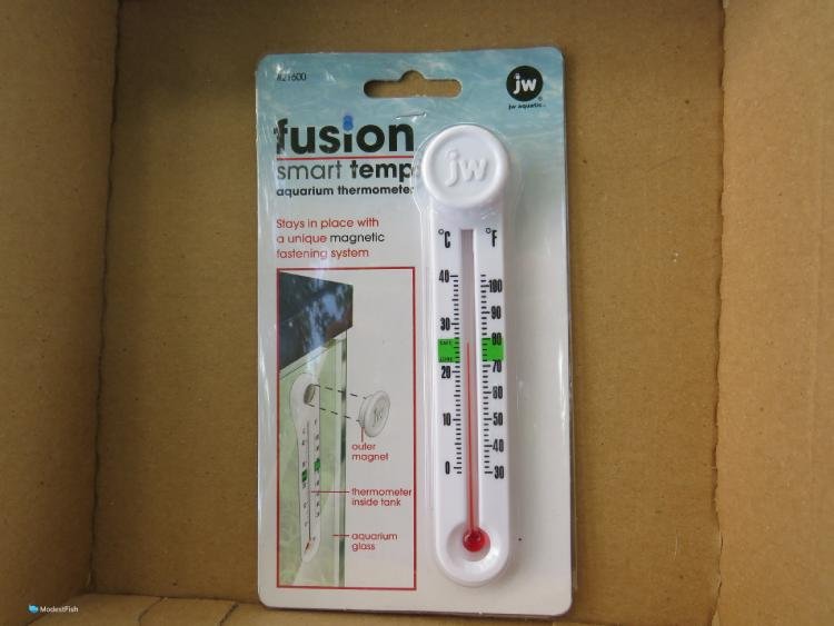 1. JW Pet Company Fusion Smarttemp Thermometer